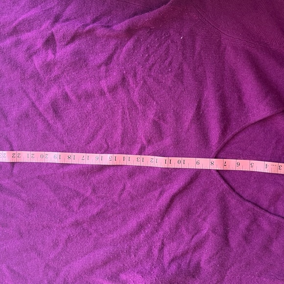 41 Hawthorn Sweater - Picture 4 of 8